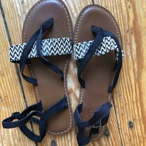 ☀️TOMS sandals☀️